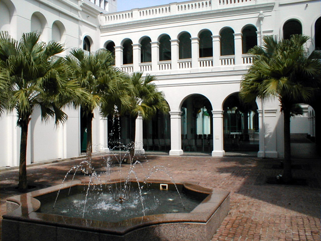 Modern Art Museum courtyard
