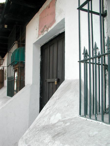 antigua - wall - Pc300077